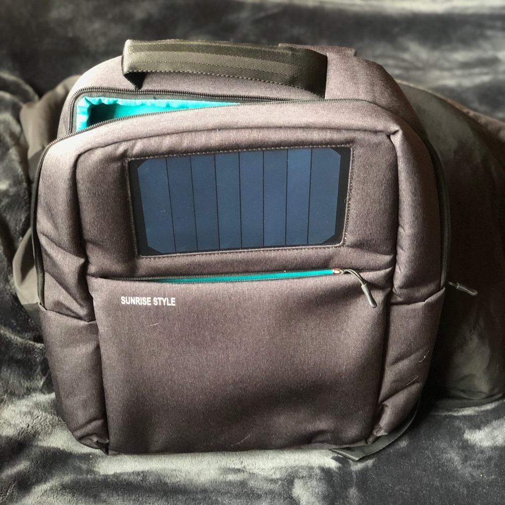 NEVER USED SOLAR CHARGER BACKPACK